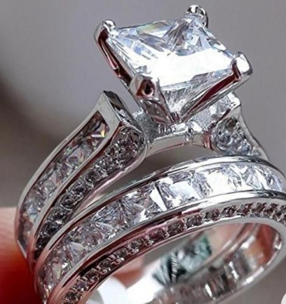 NWT PRINCESS CUT SAPHIRE WEDDING RING SET